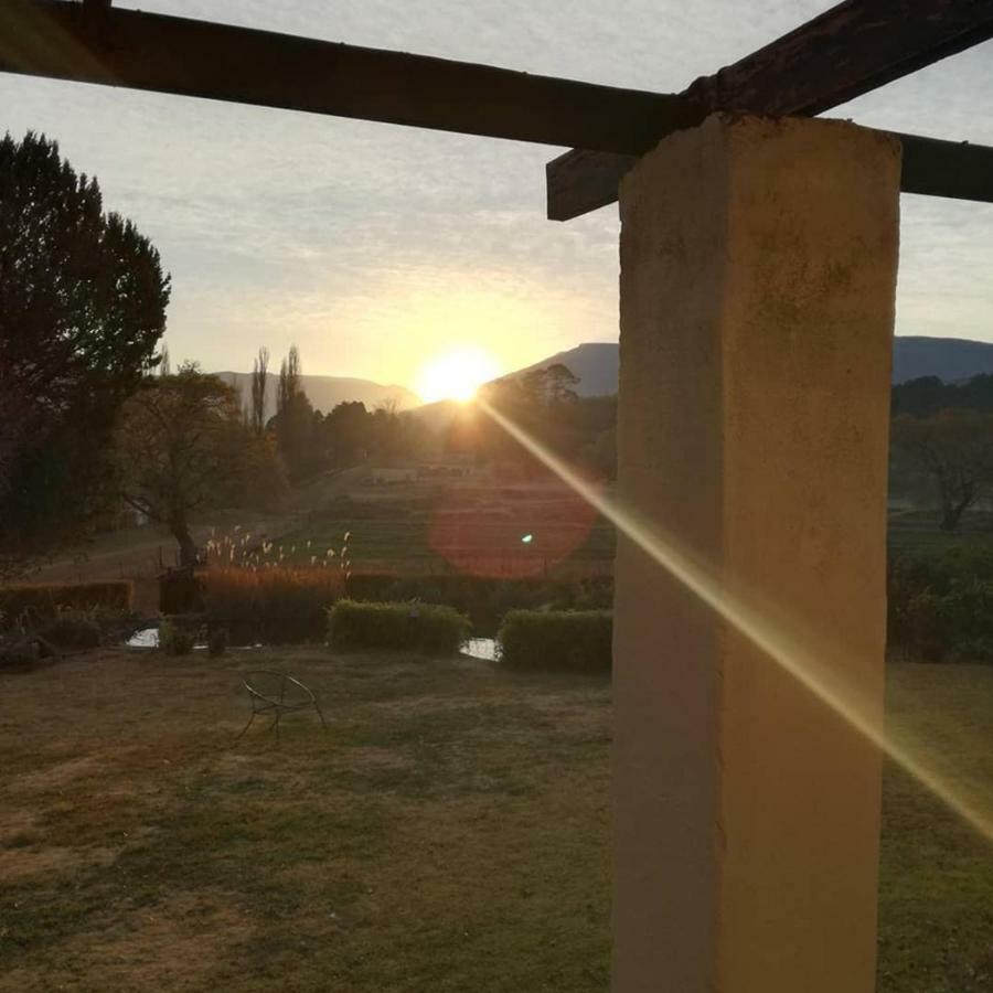 Walkerbouts Inn Rhodes Екстериор снимка