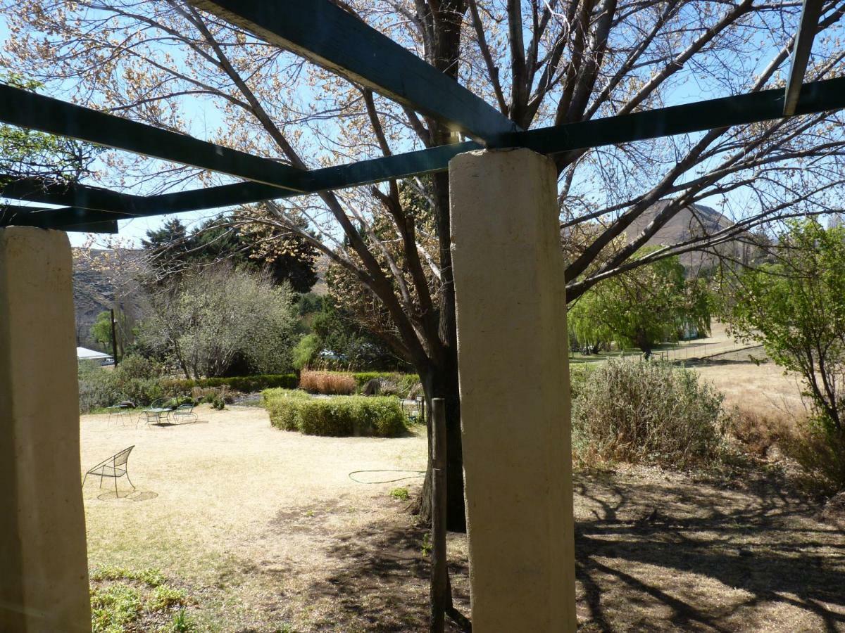 Walkerbouts Inn Rhodes Екстериор снимка